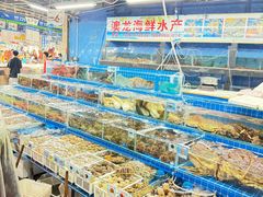 -三亚新鸿港水果一级批发市场