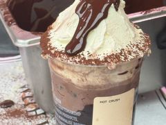 -HOT CRUSH趁热集合·现烤面包(上海环球港店)