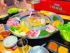 -哈哈碳都·牛肋条无限自助烤肉(宝龙店)