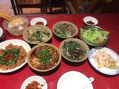 -谢老五跷脚牛肉·非遗传承店