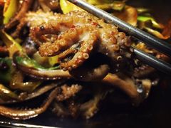 -臻鲜燕海鲜融合餐厅(金陵style店)