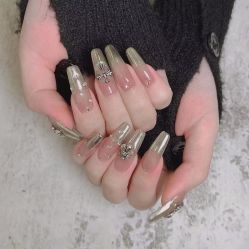 -悦指间美甲美睫