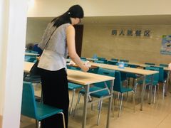 用餐区-誉兴公众餐厅(港大医院店)