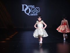 -翎秀服装模特