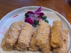 -娜仁图雅蒙古美食村(33小镇店)