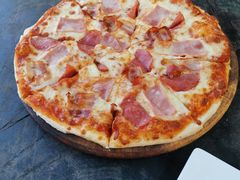 -乌托邦酒吧和餐厅