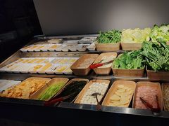 -罗二娘·鲜切牛自助火锅(罗湖东门步行街店)