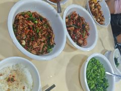 -笨罗卜浏阳菜馆(太平街店)