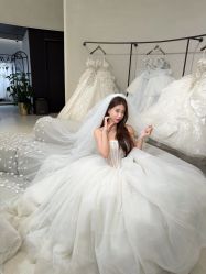 -城市花园婚纱摄影