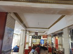 大堂-门框胡同百年卤煮(新街口店)