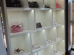 -翰皇直营洗衣洗鞋(望京鹿港店)