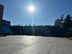 -上海市龙华烈士陵园