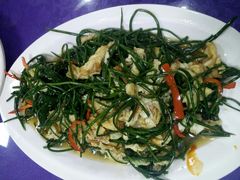 -穆豪麦蒸碗羊羔肉