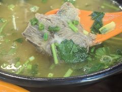 牛肉粉丝汤-大龙汤包