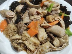 -金卯白肉罩火烧