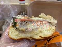 柠香蟹籽牛肉汉堡-JPG canteen(广州寺右公馆店)