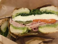 -Catch Bagel(芳草地店)