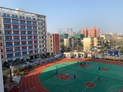 -上海市工商外国语学校