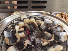 -围炉肉舍•炭烤活鳗•丹东海鲜烤肉(步行街店)