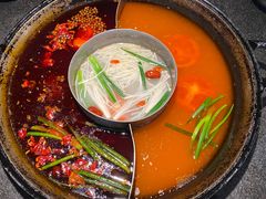 -渝涯重庆豆花老火锅(中赢国际店)