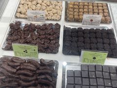 -VENCHI 闻绮(北京国贸商城店)