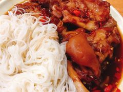 辛辣猪蹄-贤花饭店(城阳店)