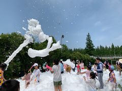 -前小桔亲子创意农场·草莓采摘·露营烧烤