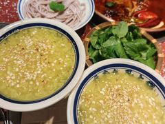 -洱火云南酸菜牛肉火锅(石景山当代商城店)