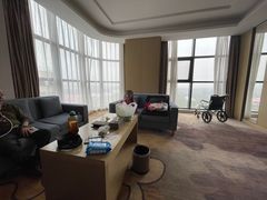 -兴芮温泉度假区