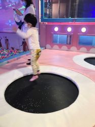 -万升儿童王国(万辉店)