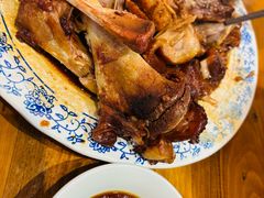 -老天桥酱肉烧饼夹肘子(天桥店)