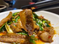 -有红鸡毛店·川菜(建设路店)