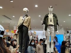 -优衣库(深圳万象天地旗舰店)