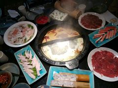 -三个四川人火锅(华联商厦店)