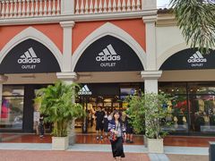 -佛罗伦萨小镇广佛名品奥特莱斯(疏港路店)