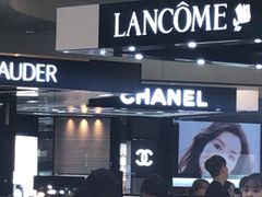 -新罗免税店(首尔总店)