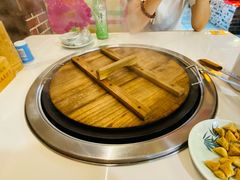 -人民公社铁锅炖·东北菜(卫国道店)