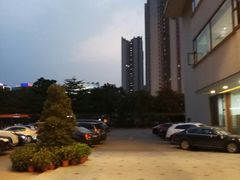 -东豪园林海鲜酒家(南港路辅路店)