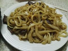 干炒牛河-河记肠粉店