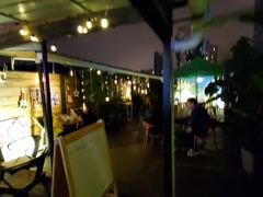 -拖板鞋咖啡旅行酒店(春熙路地铁站店)