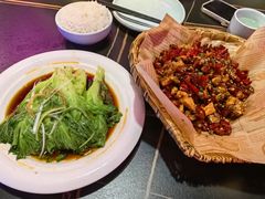 -粉墨特色菜·烧烤音乐酒馆
