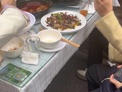 -土砂锅生态山庄·非遗砂锅雅鱼