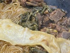 -屯老二农家铁锅炖·行业领军者(梅江店)
