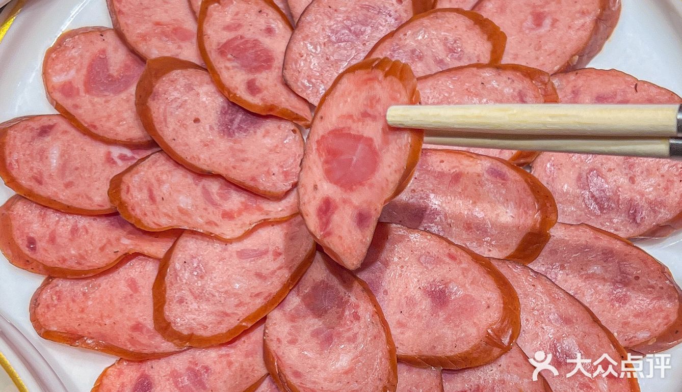 在杭州的东北银入冬仪式感就是铁锅炖大鹅啊