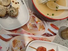 -小杨生煎(金山百联购物中心3楼店)