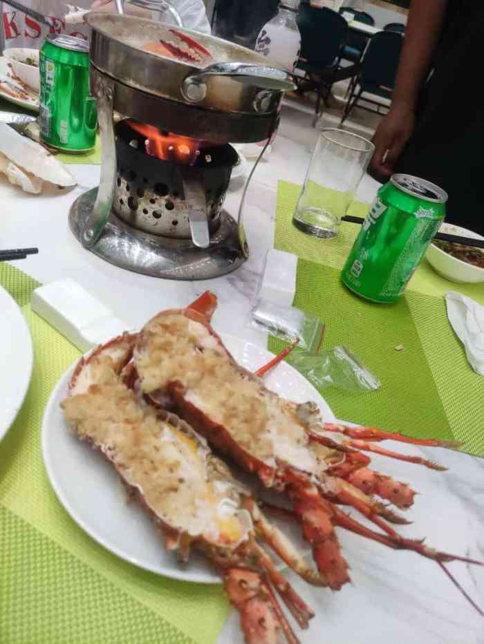 金峰国际饭店-自助餐厅-"去过好多自助餐这家不错,菜品上新鲜的,品.