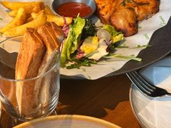 -JINNS锦时 steak&pizza(浸信会礼拜堂旧址店)