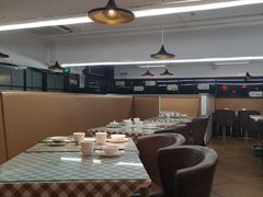 大堂-新大咀港式茶餐厅(宝山万达店)