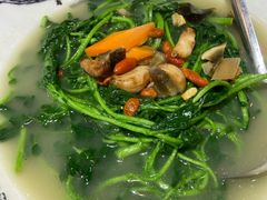 -九记路边鸡(滨江路店)