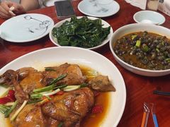 -芦茨金富饭庄·25年老字号·专做稻草鸡